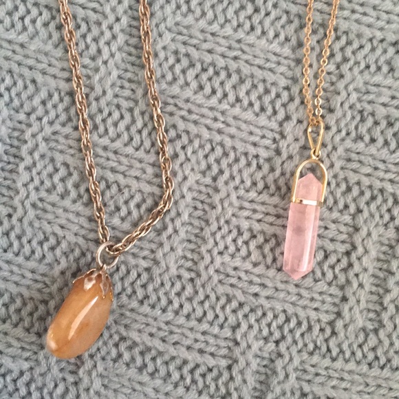 Jewelry - Gold Gem and Stone Necklace set